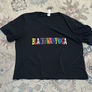 black swan yoga crop